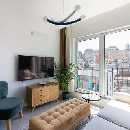 Lovely Petite 2br Flat W / Free Parking And Gym #45 *