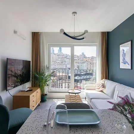 Lovely Petite 2br Flat W / Free Parking And Gym #45 Apartment *